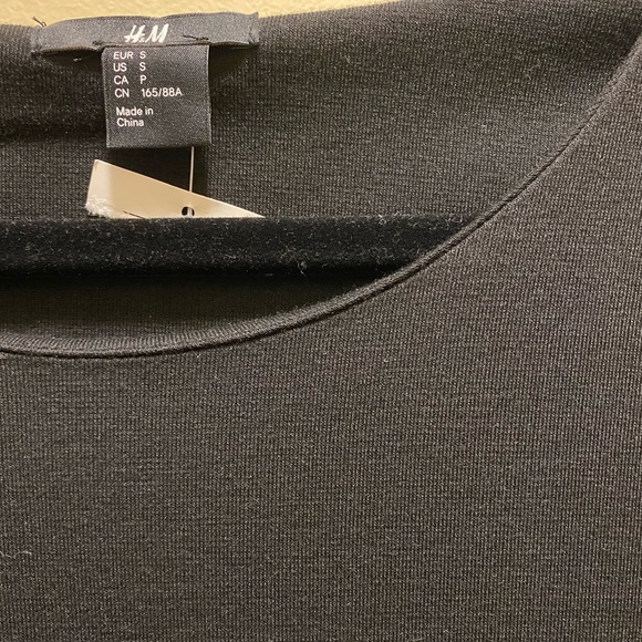 ✨NEW✨H&M BLACK LONG SLEEVE DRESS A LINE - Picture 3 of 8